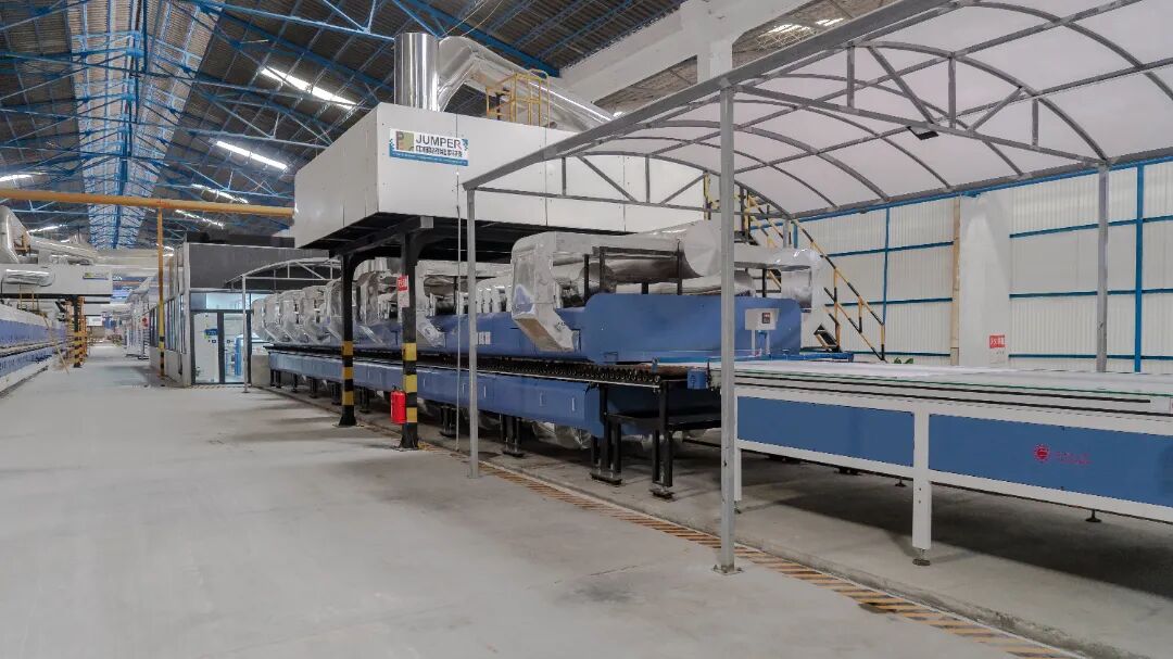 榜樣力量 | 強輝精工瓷磚斬獲2025年度家居領軍品牌(圖6) 榜樣力量 | 強輝精工瓷磚斬獲2025年度家居領軍品牌(圖6)